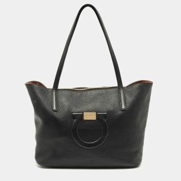Pre Owned Salvatore Ferragamo Gancio City Black Leather Tote