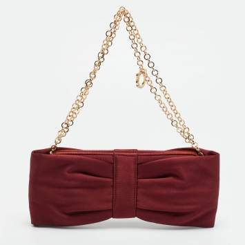 مملوكة مسبقًا Salvatore Ferragamo Bow Burgundy Satin Chain Clutch