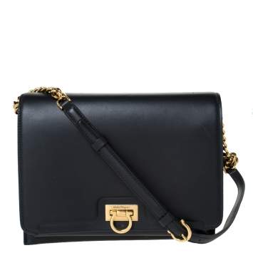 Pre Owned Salvatore Ferragamo Black Leather Gancio Square Shoulder Bag
