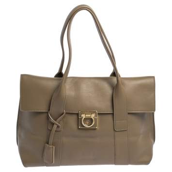 Pre Owned Salvatore Ferragamo Beige Leather Sookie Top Handle Bag