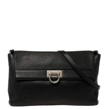 Pre Owned Salvatore Ferragamo Black Leather Signature Lock Shoulder Bag