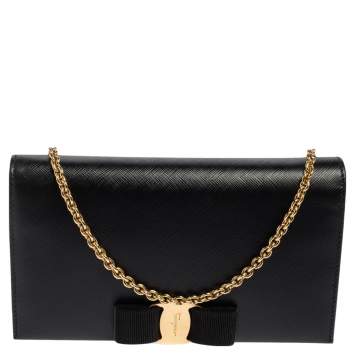Pre Owned Salvatore Ferragamo Black Leather Miss Vara Wallet On Chain