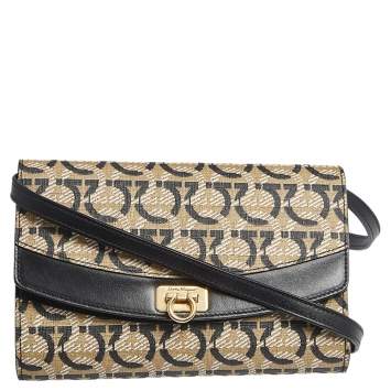 Pre Owned Salvatore Ferragamo Black/Cream Gancio Printed Canvas and Leather Gancini Shoulder Bag