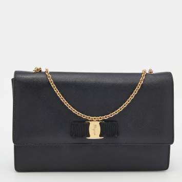 Pre Owned Salvatore Ferragamo Black Leather Vara Bow Chain Shoulder Bag