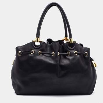 مملوكة مسبقًا Salvatore Ferragamo Black Leather Sonia Tote