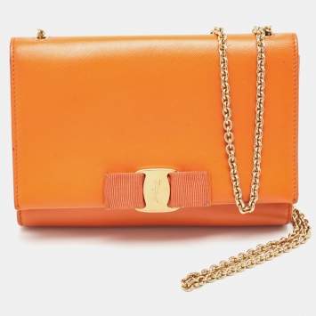 Pre Owned Salvatore Ferragamo Orange Leather Vara Bow Crossbody Bag