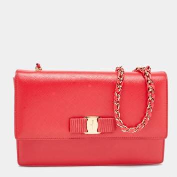 Pre Owned Salvatore Ferragamo Red Leather Vara Bow Chain Shoulder Bag