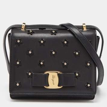 Pre Owned Salvatore Ferragamo Black Leather Vara Bow Embellished Crossbody Bag