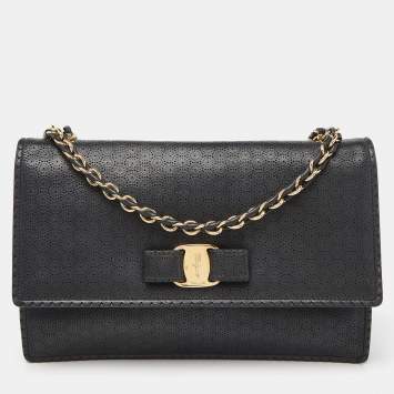Pre Owned Salvatore Ferragamo Black Leather Vara Bow Chain Shoulder Bag