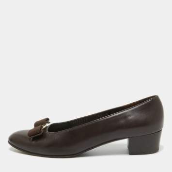 Pre Owned Salvatore Ferragamo Brown Leather Vara Bow Block Heel Pumps Size 38.5
