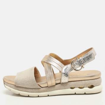 Pre Owned Salvatore Ferragamo Beige/Gold Canvas and Leather Gancini Platform Sandals Size 39