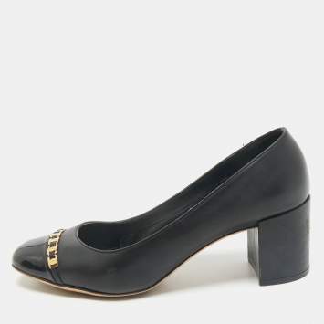 Pre Owned Salvatore Ferragamo Black Patent and Leather Vara Chain Pumps Size 37