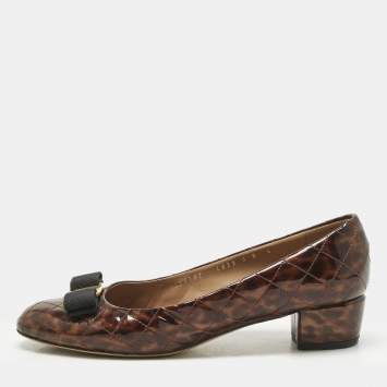 Pre Owned Salvatore Ferragamo Two Tone Patent Leather Vara Bow Block Heel Pumps Size 38.5         