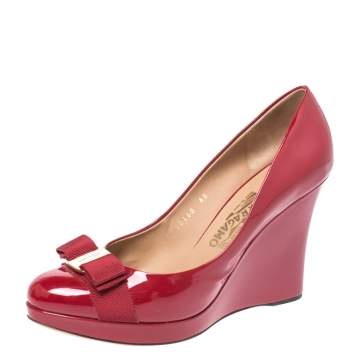 Pre Owned Salvatore Ferragamo Red Patent Leather Flo Vara Bow Wedge Pumps Size 40