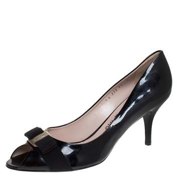 Pre Owned Salvatore Ferragamo Black Patent Leather Pola Vara Bow Peep Toe Pumps Size 41.5