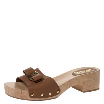 Pre Owned Salvatore Ferragamo Brown Leather Graciela Clogs Slides Size 40.5