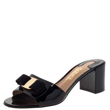 Pre Owned Salvatore Ferragamo Black Patent Leather Vara Bow Block Heel Sandals Size 37.5