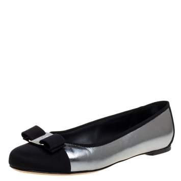Pre Owned Salvatore Ferragamo Silver/Black Leather And Fabric Cap Toe Bow Flats Size 39
