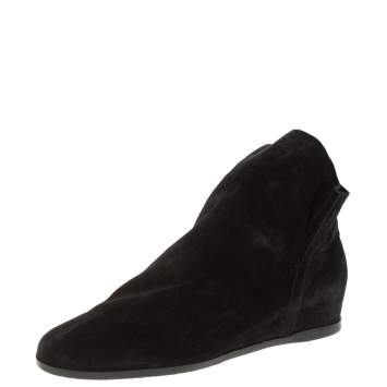 Pre Owned Stuart Weitzman Black Suede Booties Size 40