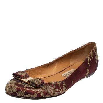 Pre Owned Salvatore Ferragamo Burgundy Lace Varina Ballet Flats Size 40.5