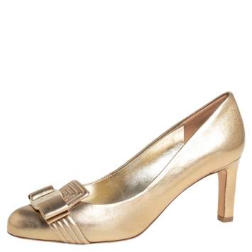 Pre Owned Salvatore Ferragamo Gold Leather Lux Pumps Size 36.5