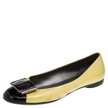 Pre Owned Salvatore Ferragamo Yellow/Black Patent Leather Metal Trim Ballet Flats Size 38.5