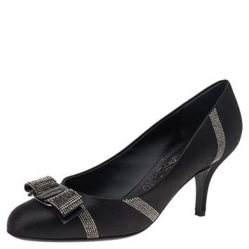 Pre Owned Salvatore Ferragamo Black Satin Crystal Embellished Vara Bow Pumps Size 38
