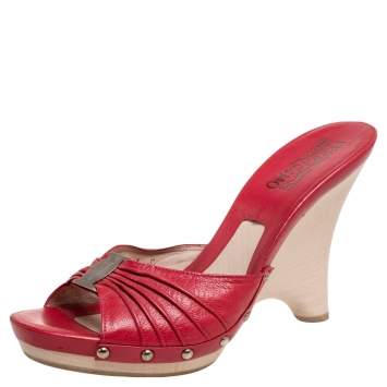 Pre Owned Salvatore Ferragamo Red Leather Wedge Slide Sandals Size 39