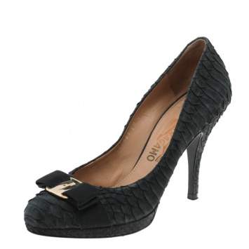 Pre Owned Salvatore Ferragamo Black Python Leather Vara Bow Pumps Size 38.5