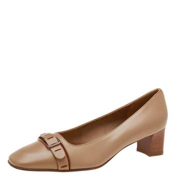 Pre Owned Salvatore Ferragamo Beige Leather Buckle Block Heel Pumps Size 38.5
