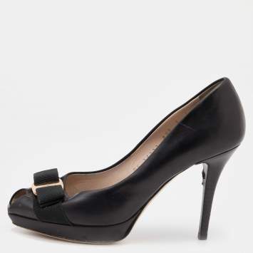 Pre Owned Salvatore Ferragamo Black Leather Vara Bow Peep Toe Pumps Size 36.5