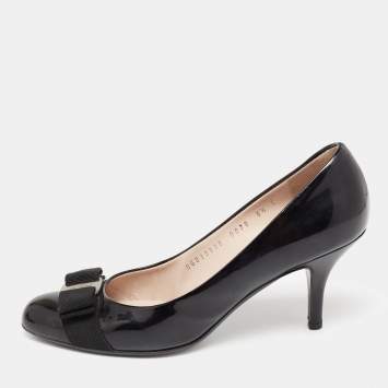 Pre Owned Salvatore Ferragamo Black Patent Leather Vara Bow Pumps Size 37