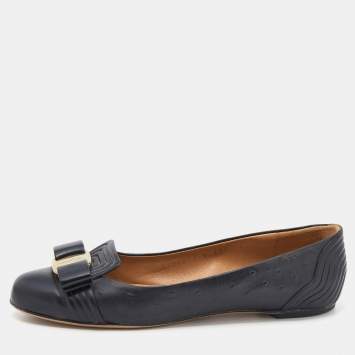 Pre Owned Salvatore Ferragamo Black Ostrich Embossed Leather Vara Bow Ballet Flats Size 37