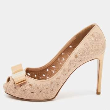Pre Owned Salvatore Ferragamo Beige Floral Embroidered Leather Plum Vara Bow Peep Toe Pumps Size 36.5