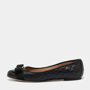 Pre Owned Salvatore Ferragamo Black Leather and Patent Cap-Toe Vara Bow Ballet Flats Size 38.5