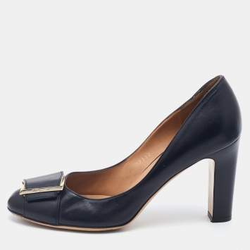 Pre Owned Salvatore Ferragamo Black Leather Pumps Size 40.5