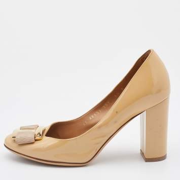 Pre Owned Salvatore Ferragamo Beige Patent Leather Bow Block Heel Pumps Size 37