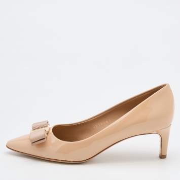 Pre Owned Salvatore Ferragamo Beige Patent Leather Pointed Toe Vara Bow Pumps Size 36