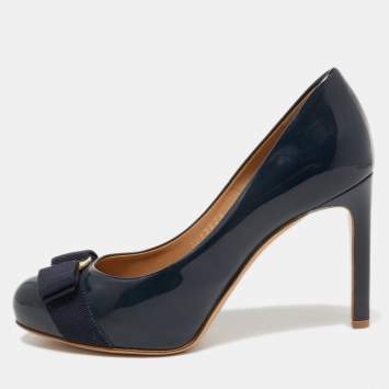 Pre Owned Salvatore Ferragamo Navy Blue Patent Vara Bow Pumps Size 35.5