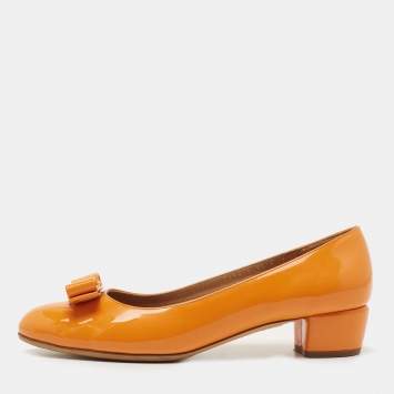 Pre Owned Salvatore Ferragamo Orange Patent Leather Vara Bow Pumps Size 40