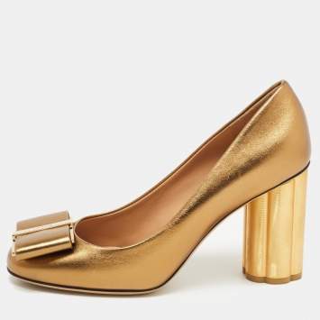 Pre Owned Salvatore Ferragamo Metallic Leather Oversized Bow Block Heel Pumps Size 37.5