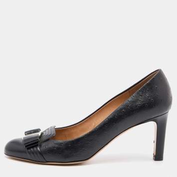Pre Owned Salvatore Ferragamo Black Leather Vara Bow Pumps Size 39