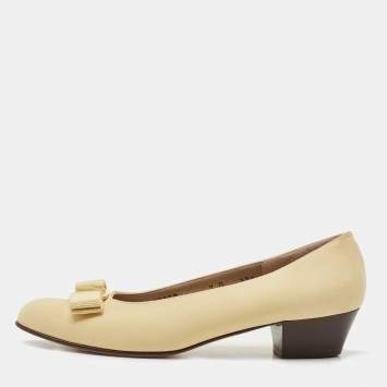 Pre Owned Salvatore Ferragamo Yellow Nubuck Leather Vara Bow  Block Heel Pumps Size 37.5
