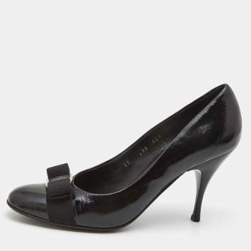 Pre Owned Salvatore Ferragamo Black Patent Leather Vara Bow Pumps Size 39
