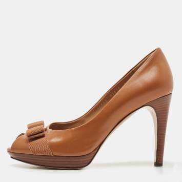 Pre Owned Salvatore Ferragamo Brown Leather Vara Bow Peep Toe Platform Pumps Size 39