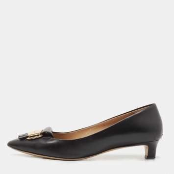 Pre Owned Salvatore Ferragamo Black Leather Fringe Buckle Pumps Size 39.5