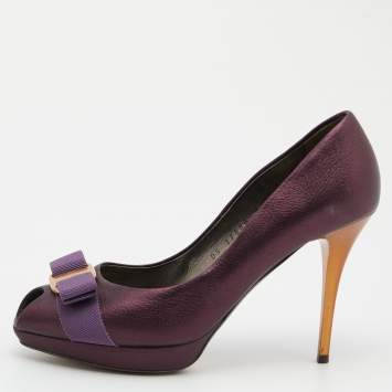 Pre Owned Salvatore Ferragamo Metallic Purple Leather Vara Bow Peep Toe Platform Pumps Size 37.5