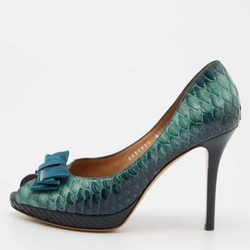 Pre Owned Salvatore Ferragamo Green Python Bow Peep Toe Pumps Size 37.5