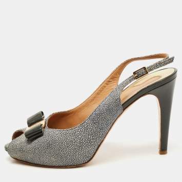 Pre Owned Salvatore Ferragamo Grey/Black Textured Leather Vara Bow Slingback Sandals Size 39.5