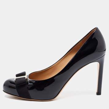 Pre Owned Salvatore Ferragamo Black Patent Leather Vara Bow Pumps Size 39